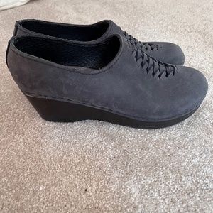 No.6 Wedge Clogs